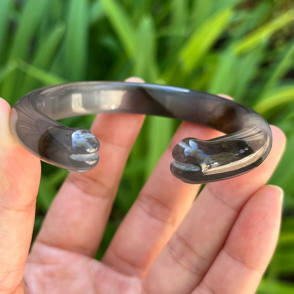 58mm inner diameter cute gray black cat paw agate bangle‎ 0225